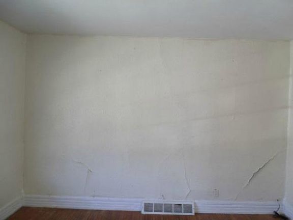 2nd image of 2914 Warsaw St