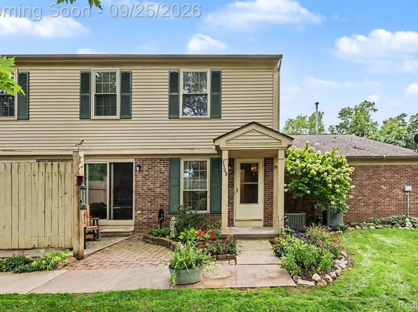 3388 Gingell Dr, Lake Orion, MI 48359