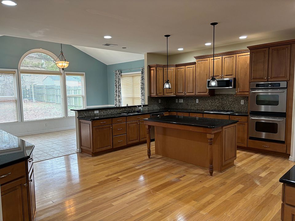 1st image of 122 N Audubon Ave