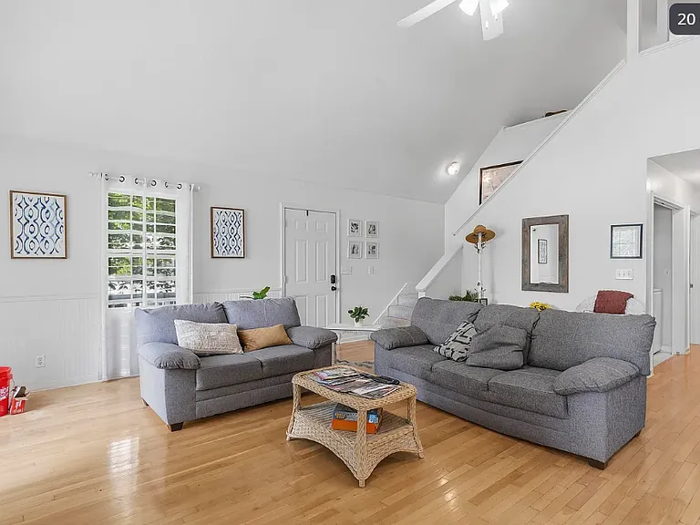 309 Thomas Dr — Photo 11