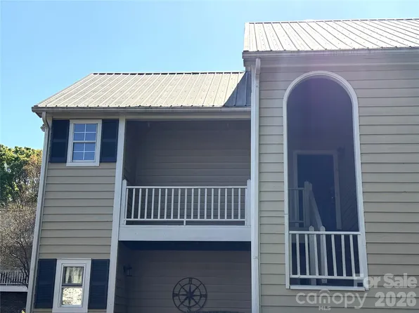 3200 Selwyn Farms Ln APT 6, Charlotte, NC 28209