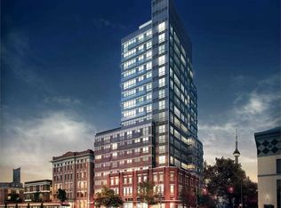 181 Huron St #1406, Toronto, ON M5T 0C1