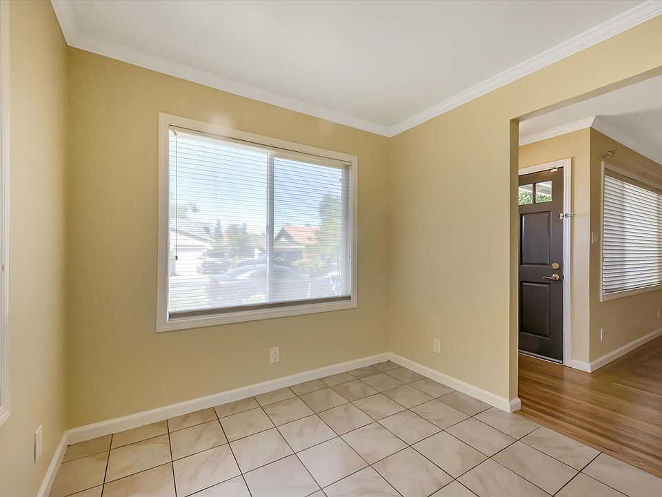 1st image of 138 San Carlos Ave