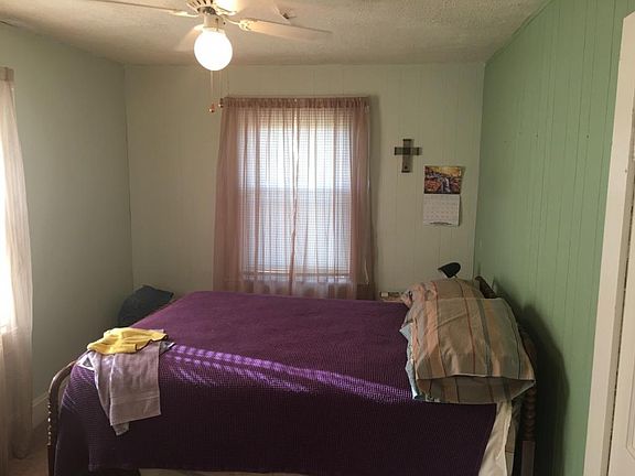 4th image of 5276 Blue Springs Pkwy