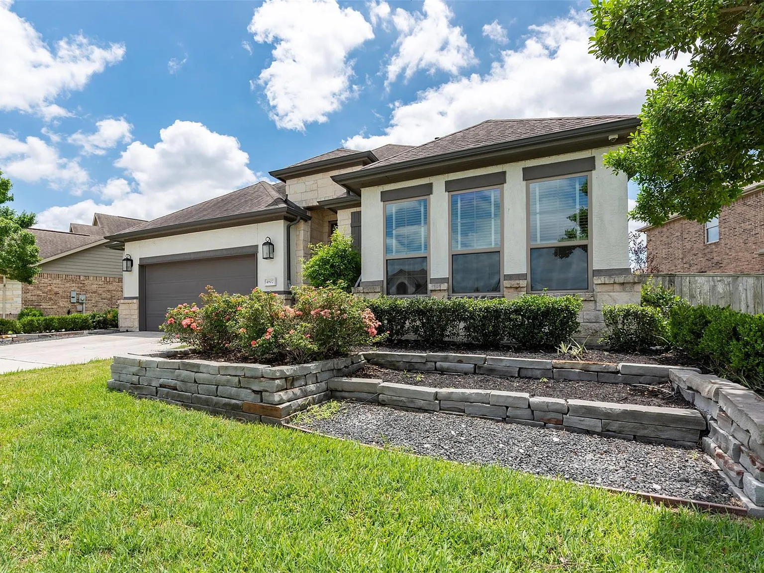 4 bed, 3.0 bath, 3064 sqft, $3,100 — Photo 3