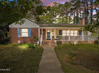1208 Summit Ave, Washington, NC 27889