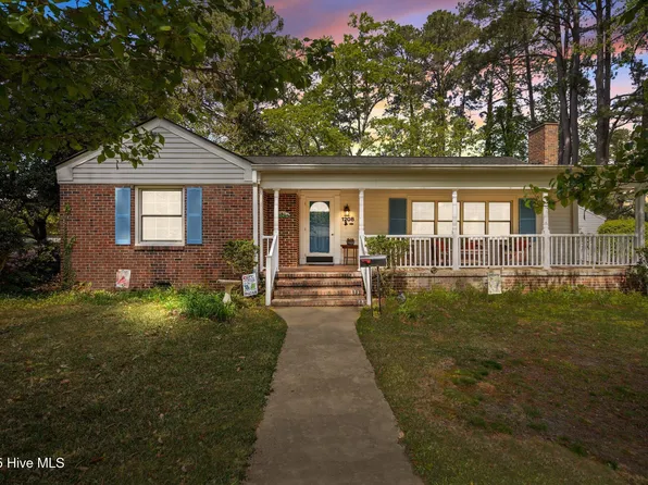 1208 Summit Avenue, Washington, NC 27889