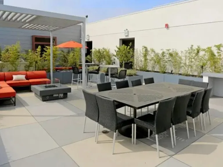 Maya Apartments at 535 Kingsley Dr in Los Angeles — Photo 91