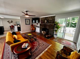 69 S Mountain Rd, Perkinsville, VT 05151