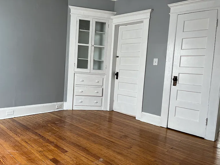767 Brewster St — Photo 9