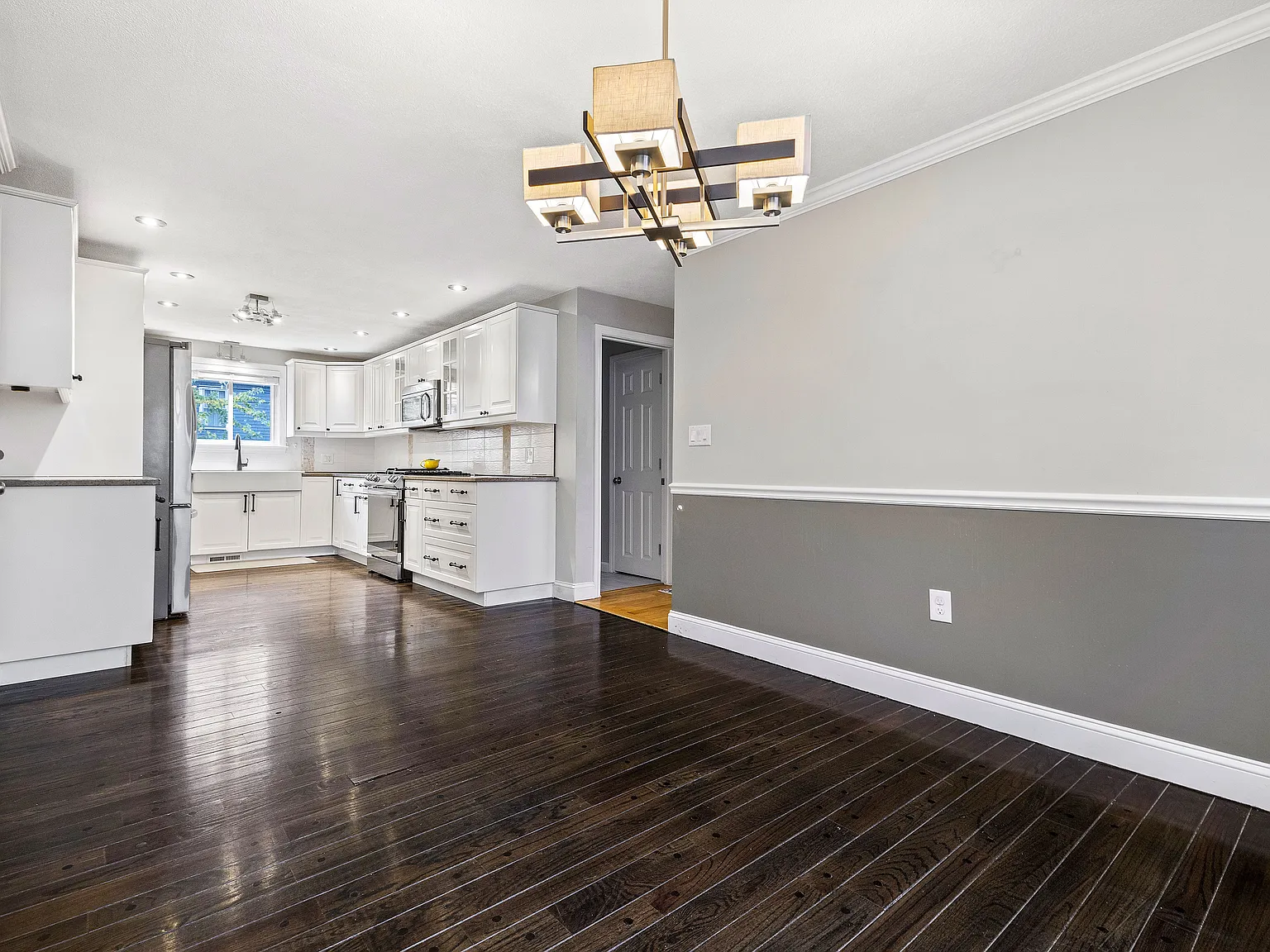 3 bed, 1280 sqft, $3,400 — Photo 4