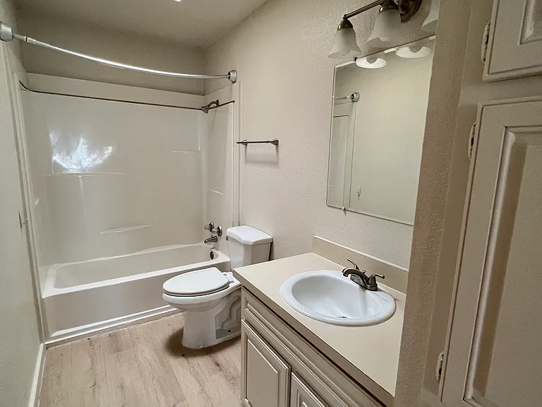 501 Two Pines Ln — Photo 15