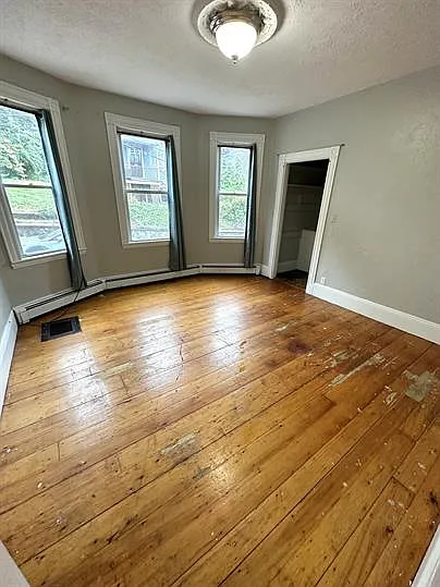 17 Eldora St #3R — Photo 3