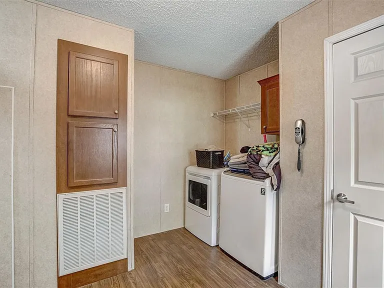 4611 Miley Rd — Photo 18