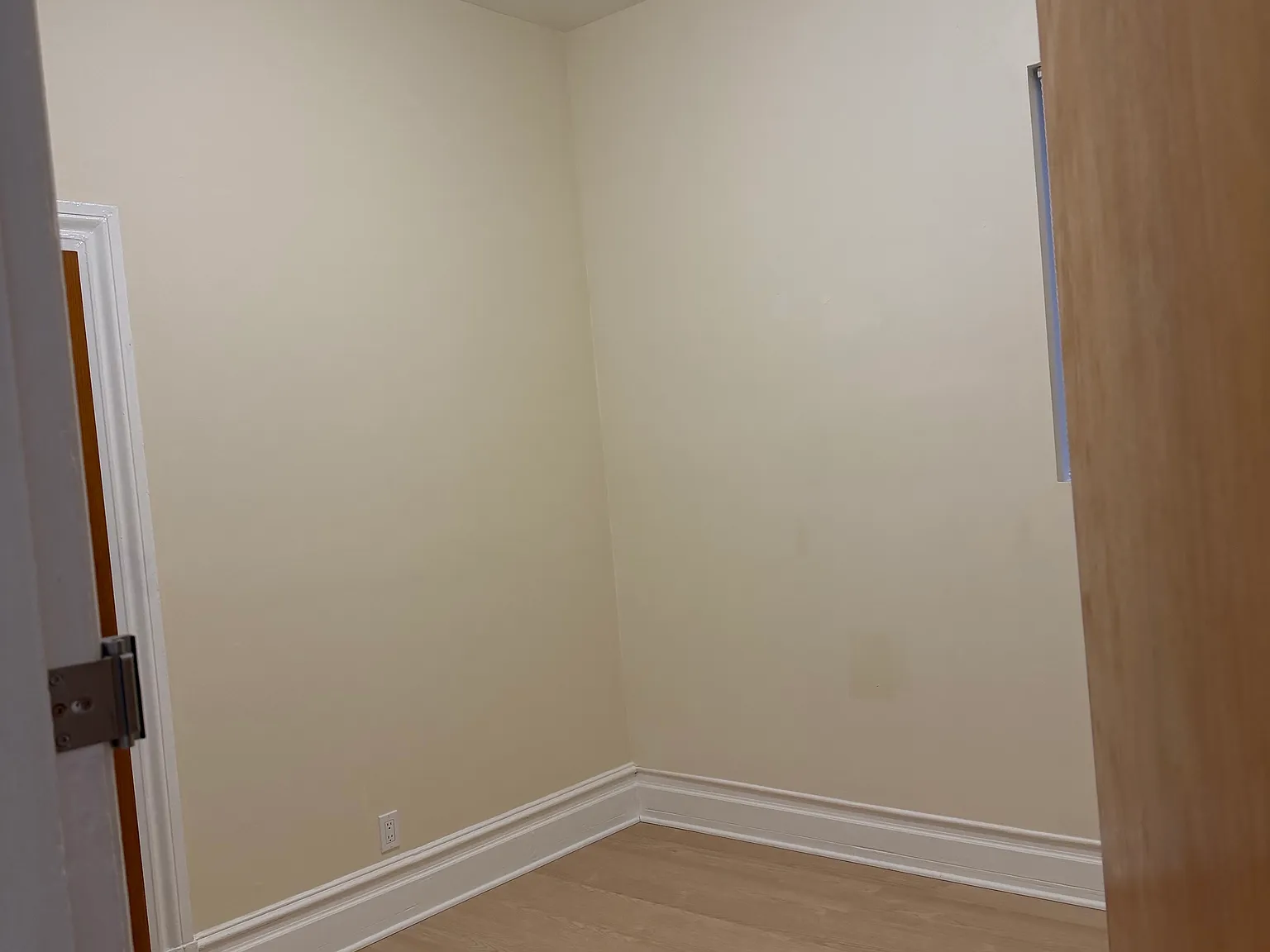 2 bed, 800 sqft, $5,250 — Photo 3