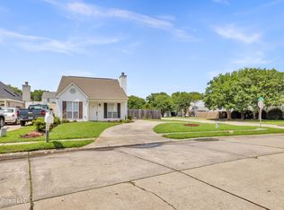 2390 Carter Rd, Biloxi, MS 39531