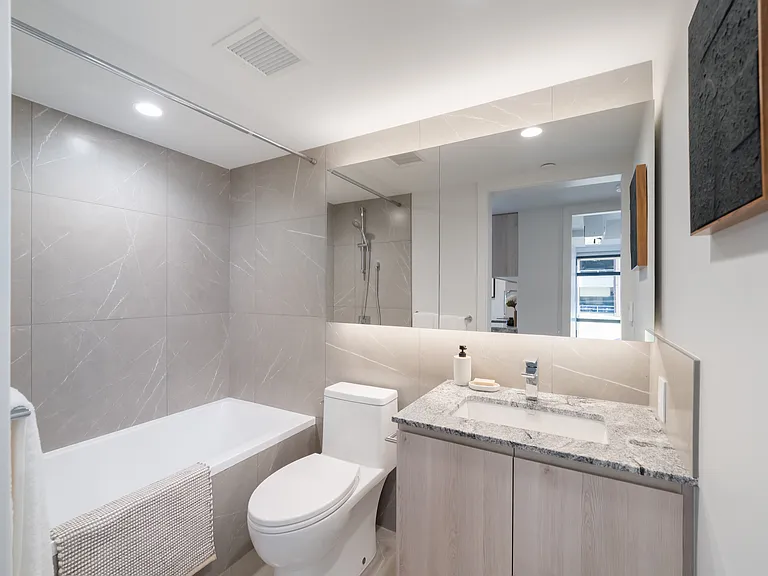 510 Richards St #705 — Photo 17