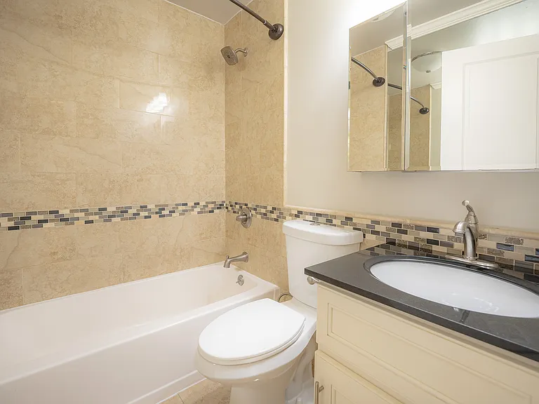 Noe #3 bath (1)