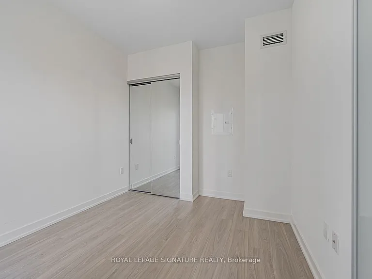 1 Yorkville Ave #3203 — Photo 13