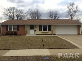 1626 Melanie Pl, Pekin, IL