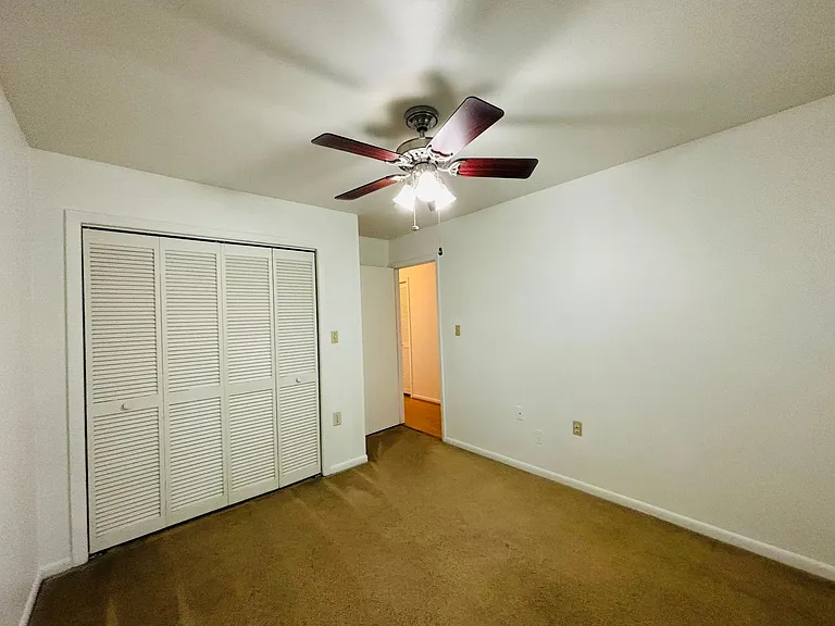 320 Shenandoah Cir — Photo 11