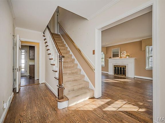 5th image of 1140 S Geyer Rd