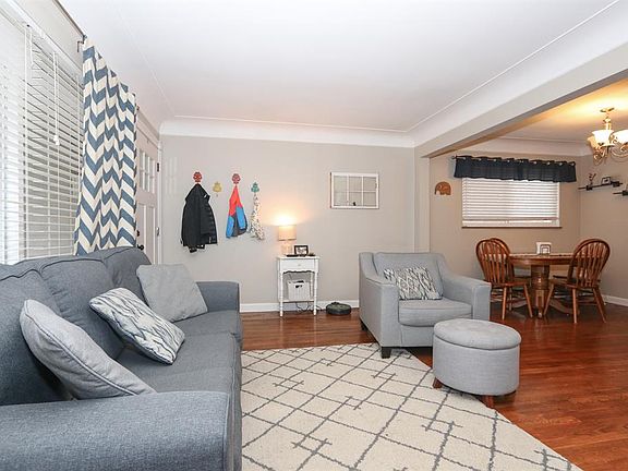 5th image of 1110 Madeleine Cir