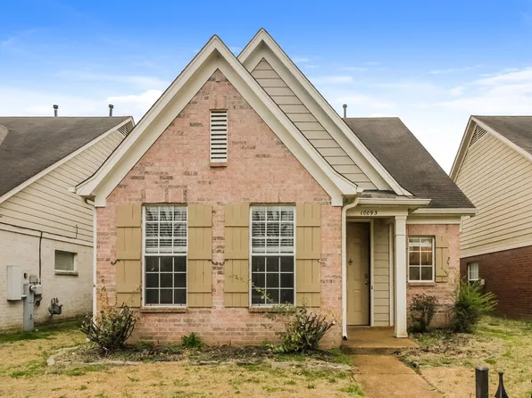 10093 Woodland Hills Dr, Cordova, TN 38018