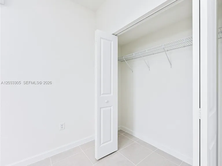 18690 SW 136th Ct — Photo 8
