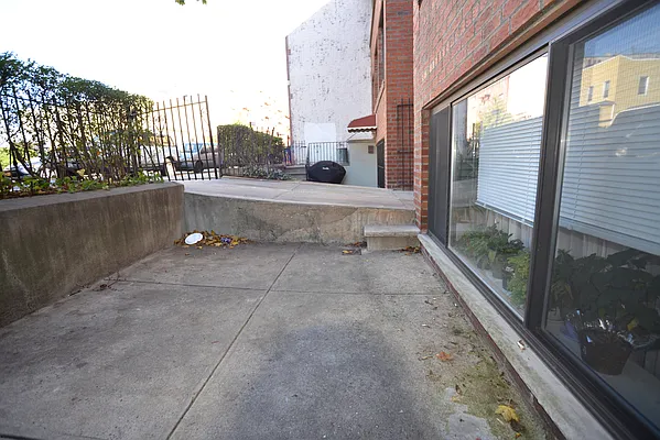 Rented by Voro, LLC | media 26