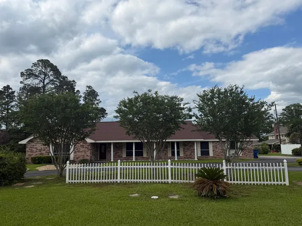 2118 Blankenship Dr, Deridder, LA 70634
