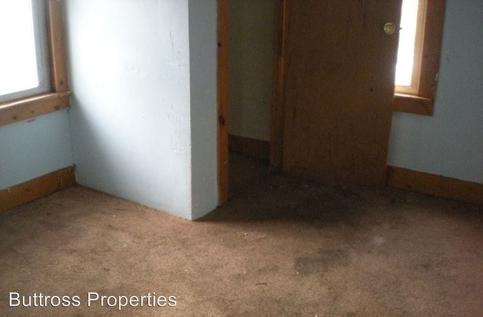 2nd image of 996 Burkhardt Ave