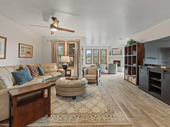 207 Camino De Los Marquez APT 3, Santa Fe, NM 87505