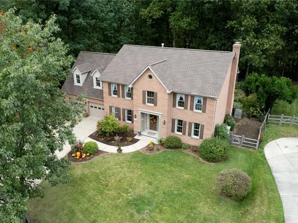 2569 Hillview Ct, Gibsonia, PA 15044