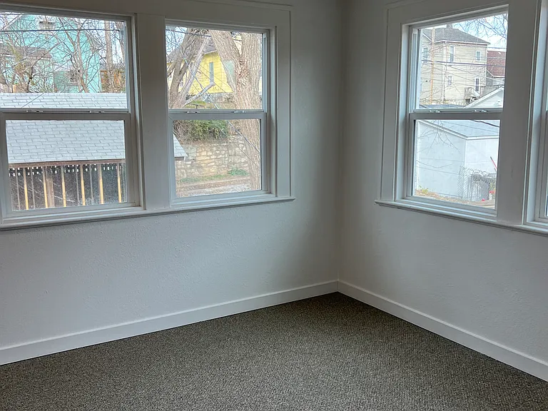928 Homer Ave — Photo 16