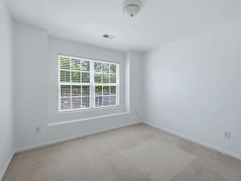 205 Azteca Dr — Photo 30