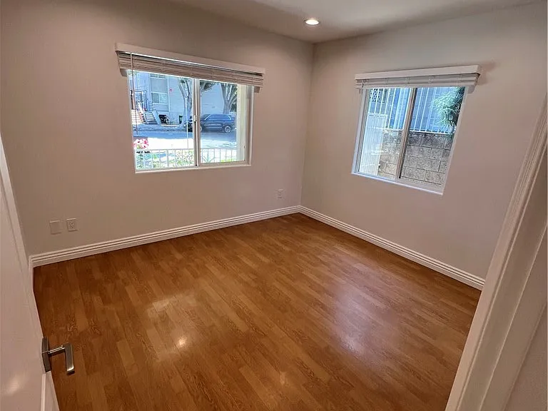 517 Concord St — Photo 24