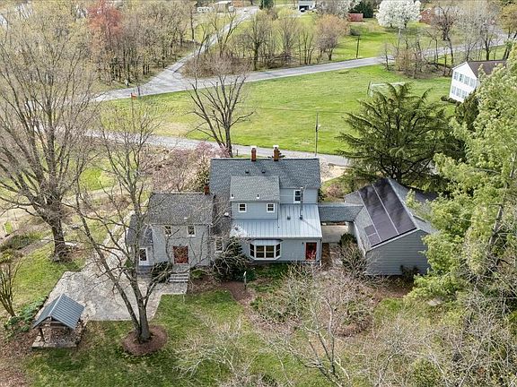 2nd image of 22315 Nicholson Farm Rd