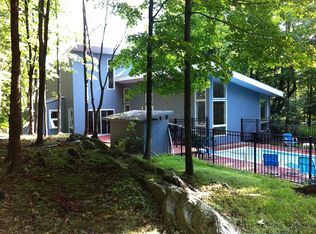 373 Red Top Rd, Lloyd, NY 12528