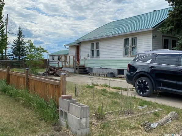241 3rd STREET W, Mankota, SK S0H 2W0