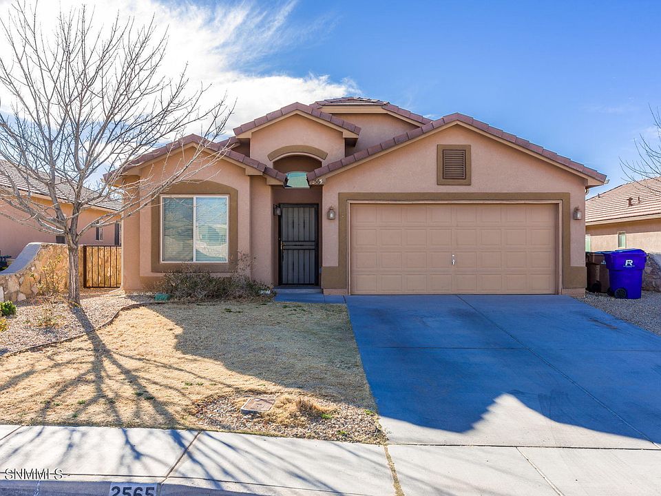 2nd image of 2565 Prado Del Sol Ave