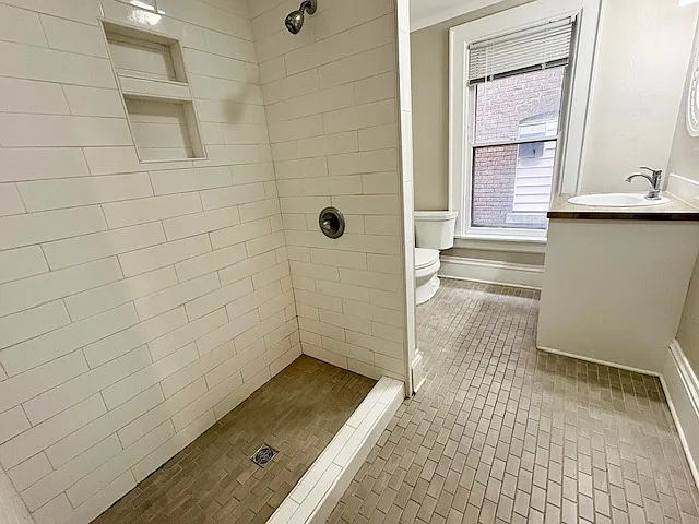 104 E Dayton St #STREET104-2 — Photo 20