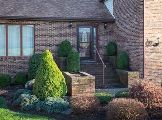 385 S Sunset Dr, Broadway, VA 22815