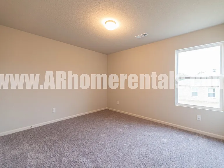 1175 Gallery Dr — Photo 11