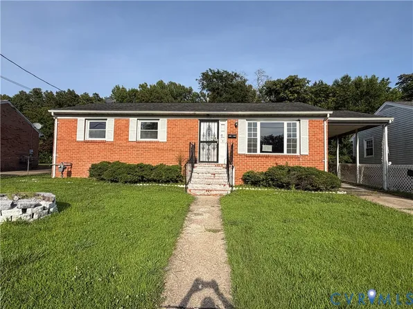 1121 E Booker Cir, Petersburg, VA 23803
