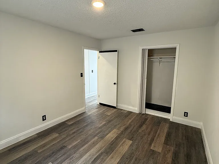 1511 Creighton Rd #D — Photo 13