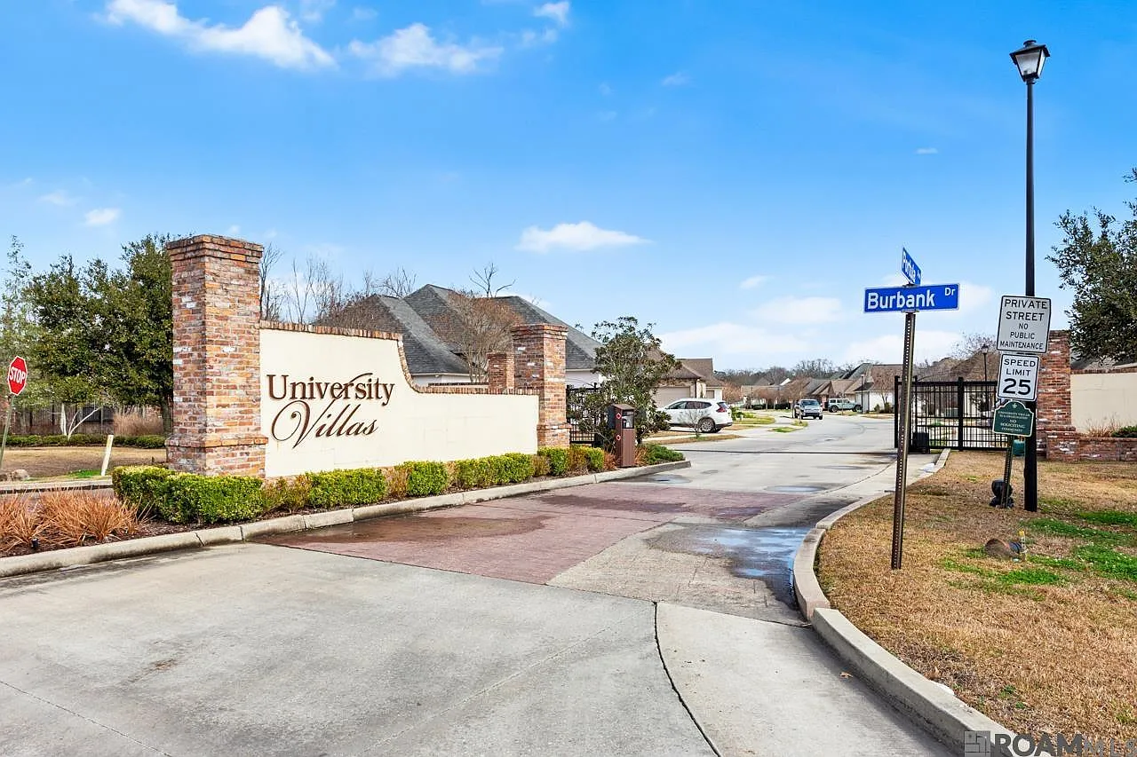 4 bed, 2301 sqft, $2,800 — Photo 1