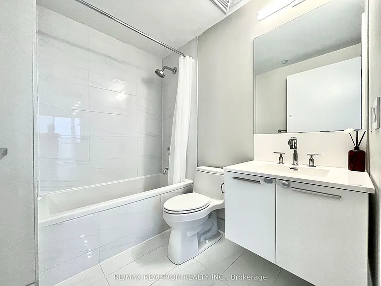 3 Gloucester St #4601 — Photo 19