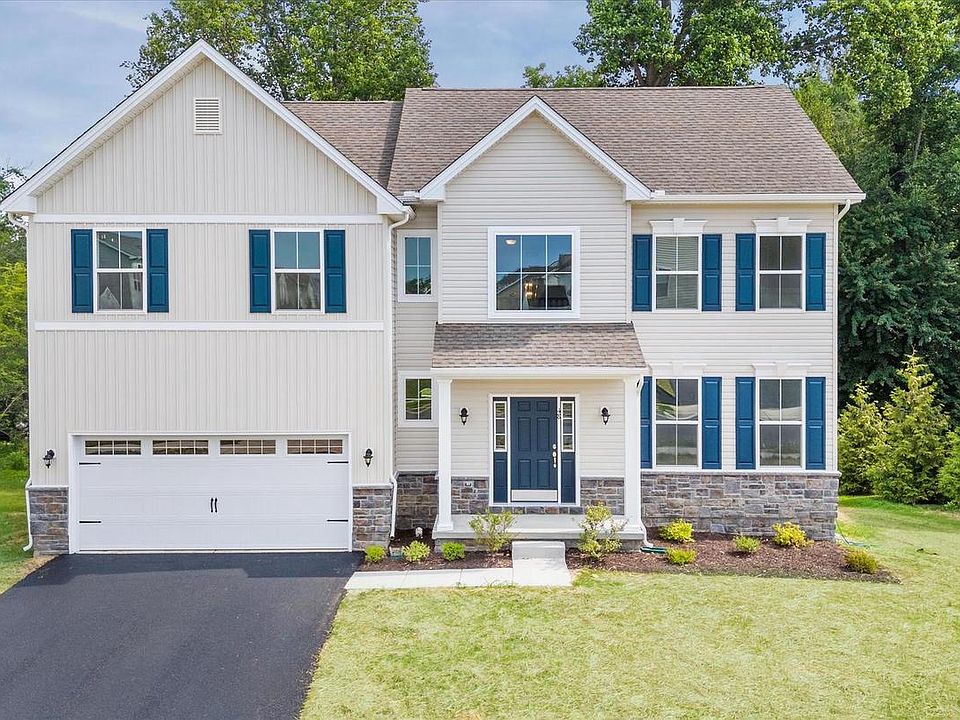 1st image of 48 Lydia Dr