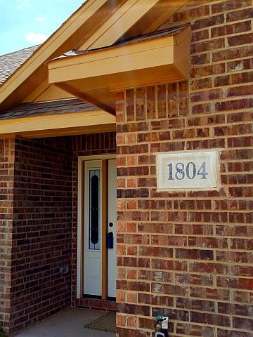 1st image of 1804 E Pecan Ave